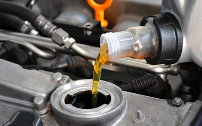 Voiture d’occasion : comment choisir une huile moteur ?